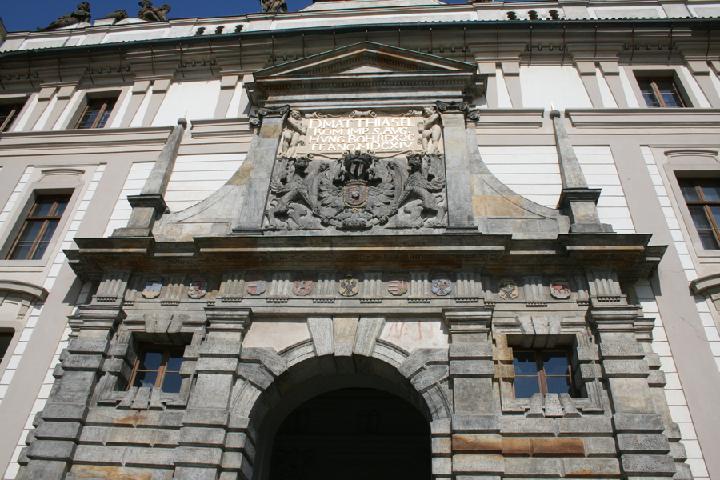 2014-04 Prague - Place du Chateau 008.JPG